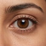 عدسات لاصقة تجميلية باللون البني